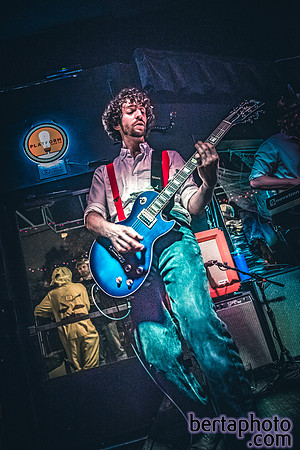 HalloWEIRD-HQ-20mb_size_limit-6604