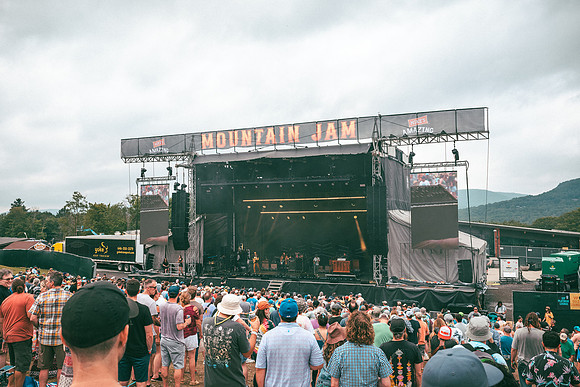 250622_AdamBertaPhoto-MountainJam-8839