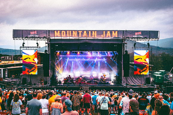 250622_AdamBertaPhoto-MountainJam-8983