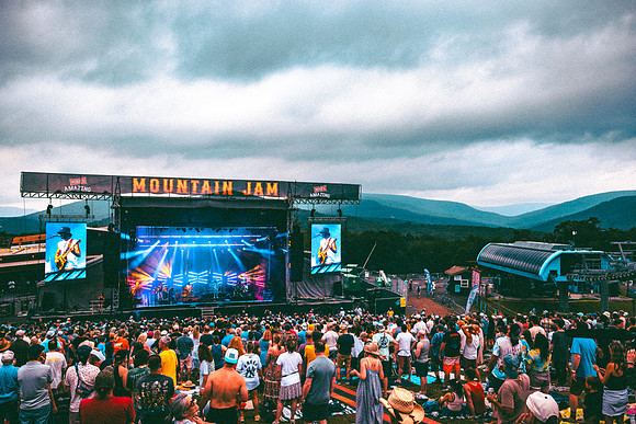 250622_AdamBertaPhoto-MountainJam-9009