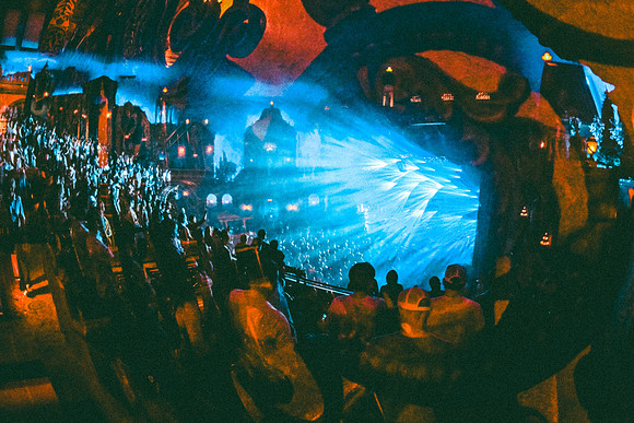 250923_AdamBertaPhoto-LouisvillePalace4521