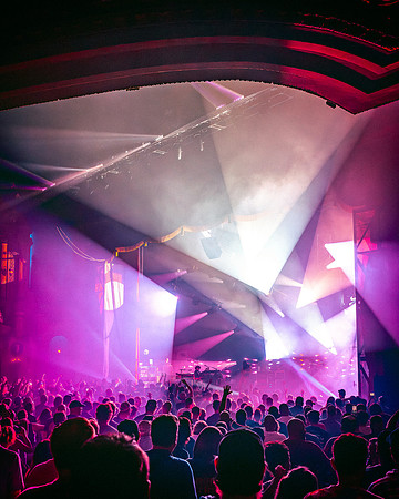 250923_AdamBertaPhoto-LouisvillePalace4605-2