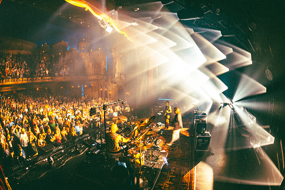 250923_AdamBertaPhoto-LouisvillePalace4913