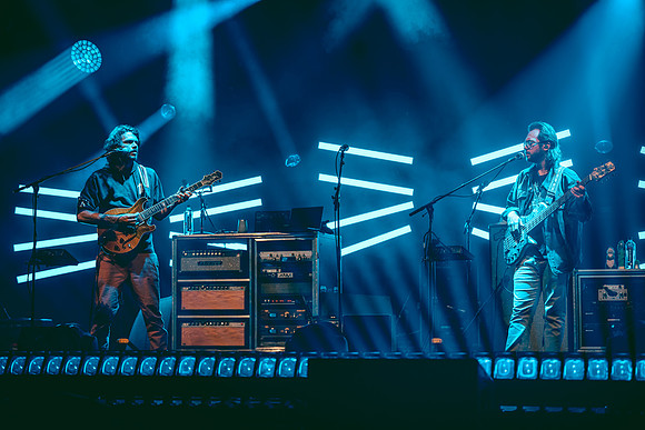 250924_AdamBertaPhoto-LouisvillePalace6499