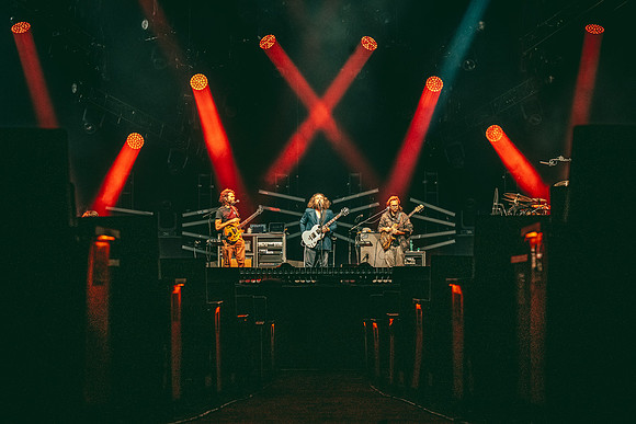 250924_AdamBertaPhoto-LouisvillePalace6577