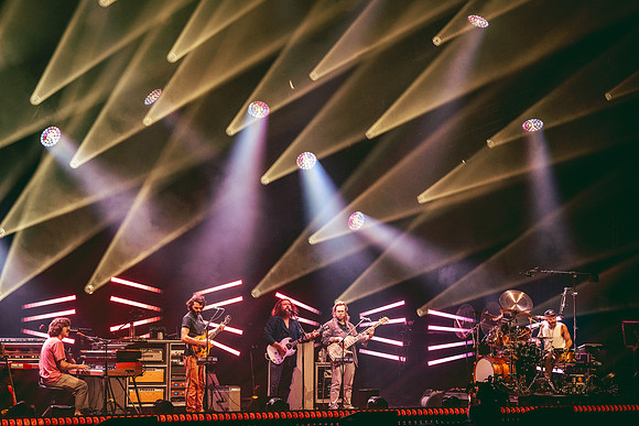 250924_AdamBertaPhoto-LouisvillePalace6609