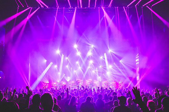 250923_AdamBertaPhoto-LouisvillePalace5792