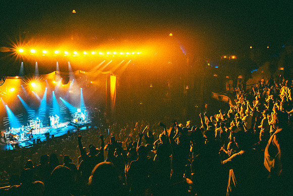 250923_AdamBertaPhoto-LouisvillePalace5969