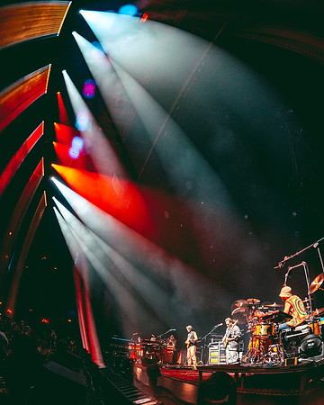 250923_AdamBertaPhoto-LouisvillePalace6037