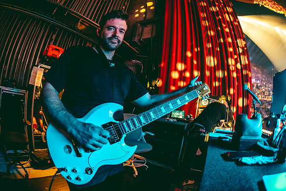 250924_AdamBertaPhoto-LouisvillePalace7054