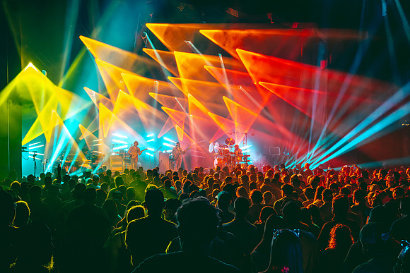 250924_AdamBertaPhoto-LouisvillePalace7171