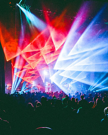 250924_AdamBertaPhoto-LouisvillePalace7185