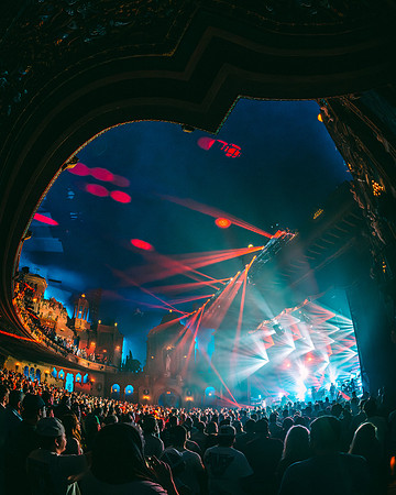 250924_AdamBertaPhoto-LouisvillePalace7240