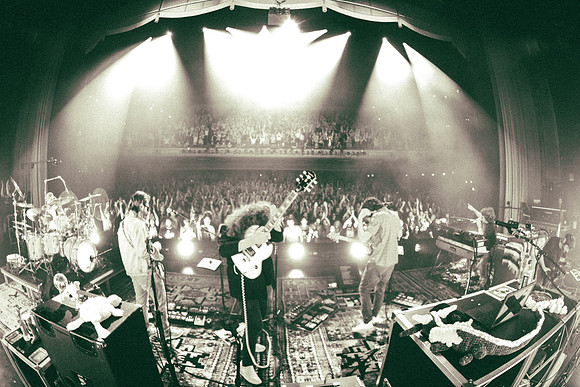 250924_AdamBertaPhoto-LouisvillePalace8993