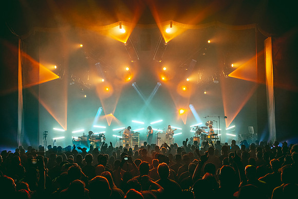 250924_AdamBertaPhoto-LouisvillePalace9549