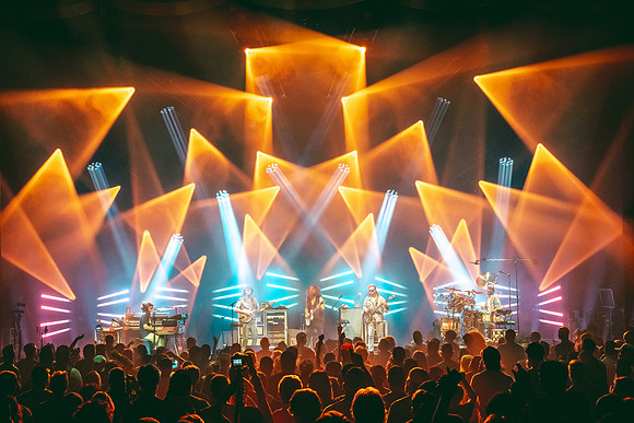 250924_AdamBertaPhoto-LouisvillePalace9470