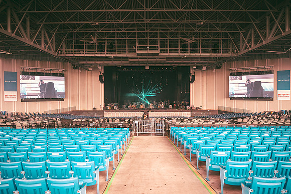 250927_AdamBertaPhoto-PNCBankPavilion-3968