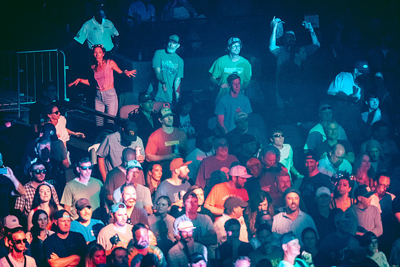 250927_AdamBertaPhoto-PNCBankPavilion-5531