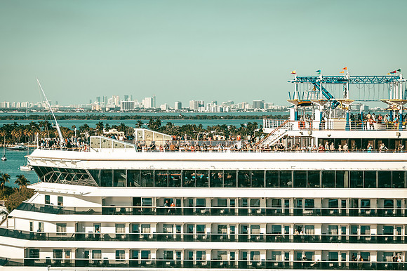 260207_AdamBertaPhoto-JamCruise-4085