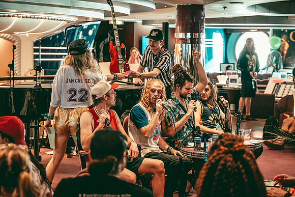260208_AdamBertaPhoto-JamCruise-6350