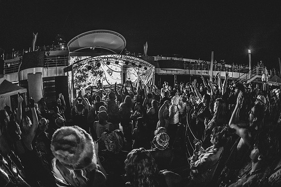 260210_AdamBertaPhoto-JamCruise-8018