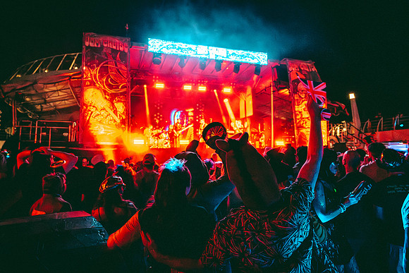 260210_AdamBertaPhoto-JamCruise-0074