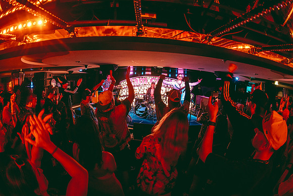 260211_AdamBertaPhoto-JamCruise-0266