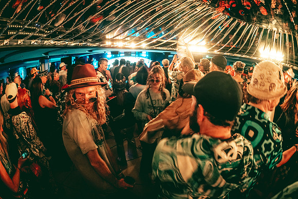 260211_AdamBertaPhoto-JamCruise-0288