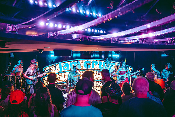 260211_AdamBertaPhoto-JamCruise-0713
