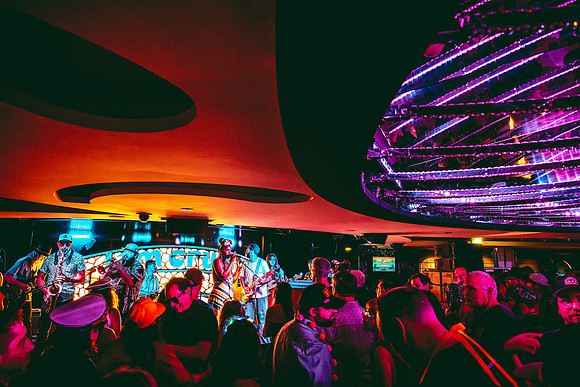 260211_AdamBertaPhoto-JamCruise-1082
