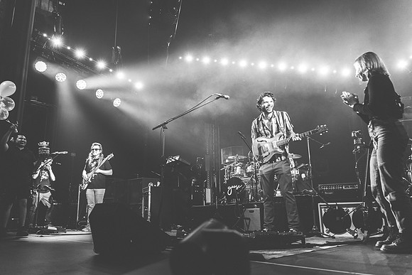 20230428-Goose-Bertaphoto-The Warfield-GSE06158