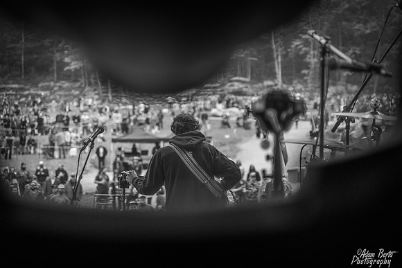 APR09102-2
