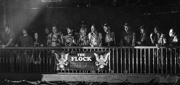 322_8330