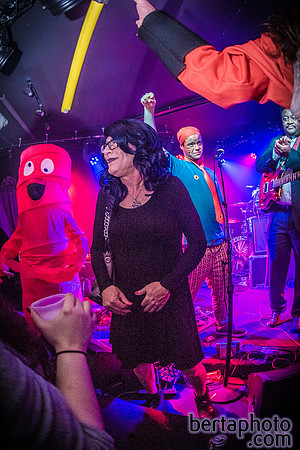 HalloWEIRD-HQ-20mb_size_limit-6906