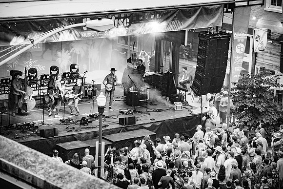 20220708 - BertaStringdusters - 02645