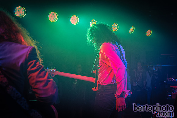 HalloWEIRD-HQ-20mb_size_limit-6628